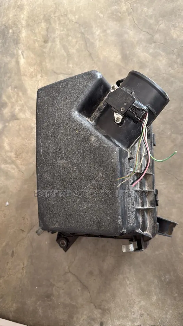 Camry Spider 2012,2013,2014,2015,2016 Air Cleaner Box · Photo 1