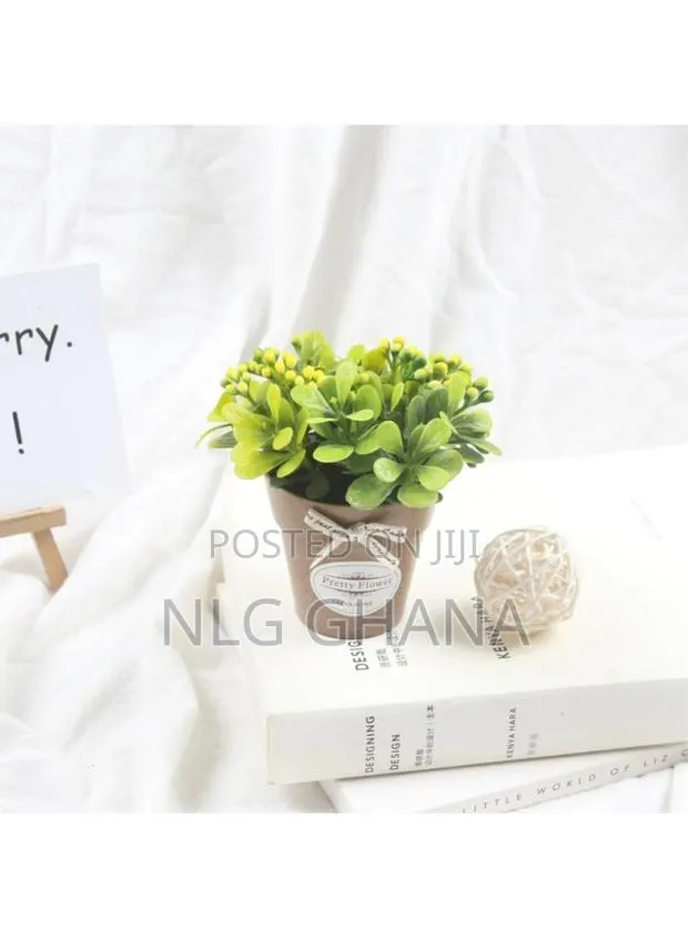 Artificial Flower Small Bonsai Plastic Fake Plant Floral. Tvx28177 · Photo 1
