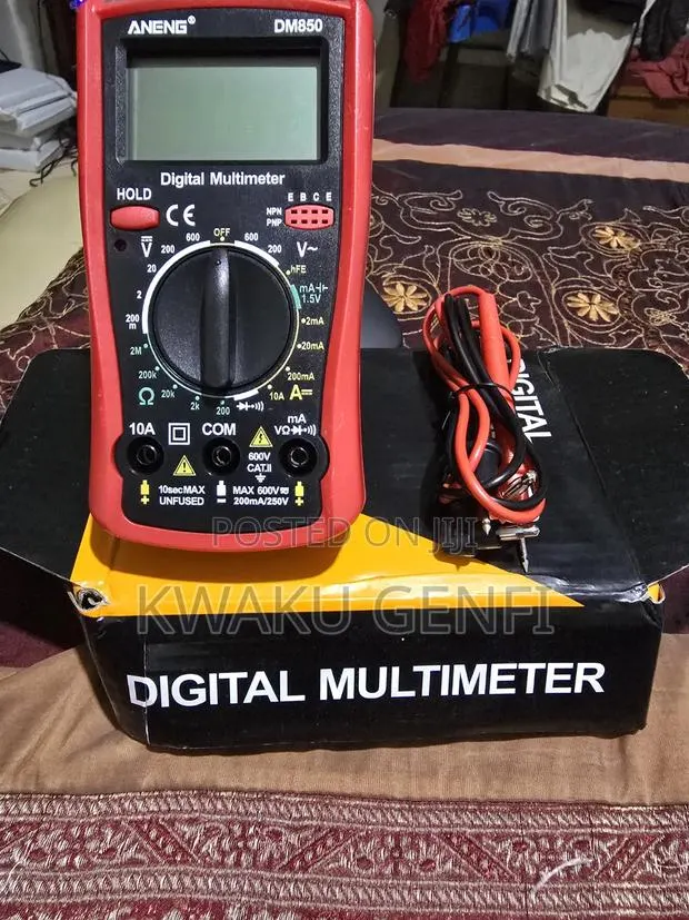 Multimeter · Photo 1
