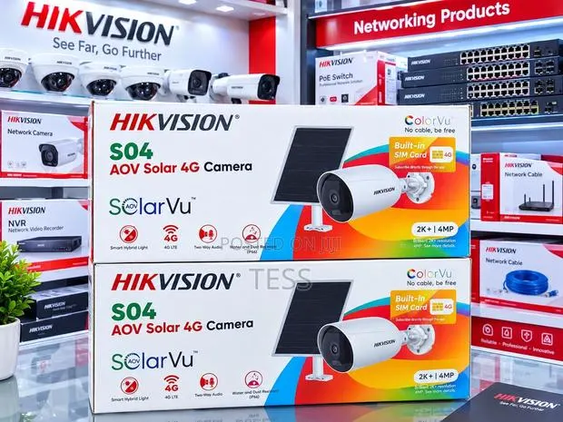 Hikvision Solar 4g Sim Camera 24/7 Color 2 Way Audio Ds-2cfs04/4g · Photo 1
