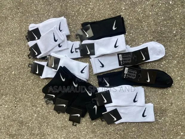 Original Nike Training Soccer Socks Available · Photo 1