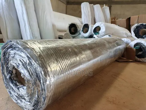Heat Insulation Aluminium Foil Self-Adhesive Bitumen Waterproof Roll · Photo 1