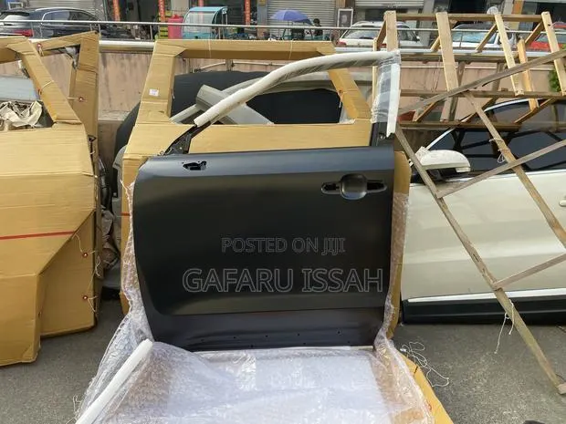Toyota Grand Highlander Front Door · Photo 1