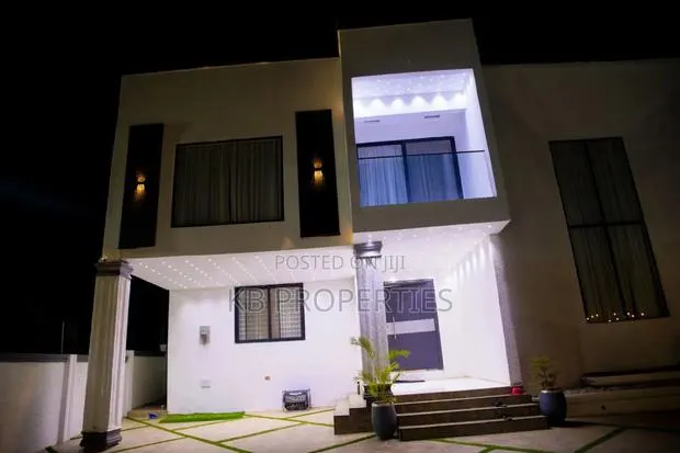 Furnished 5bdrm Duplex in Kb Properties, Ashomang Estate for sale · Photo 1