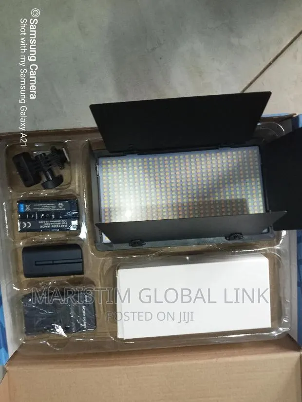 Pro Led 600 Studio Light With Battery (Extra Battery) · Photo 1