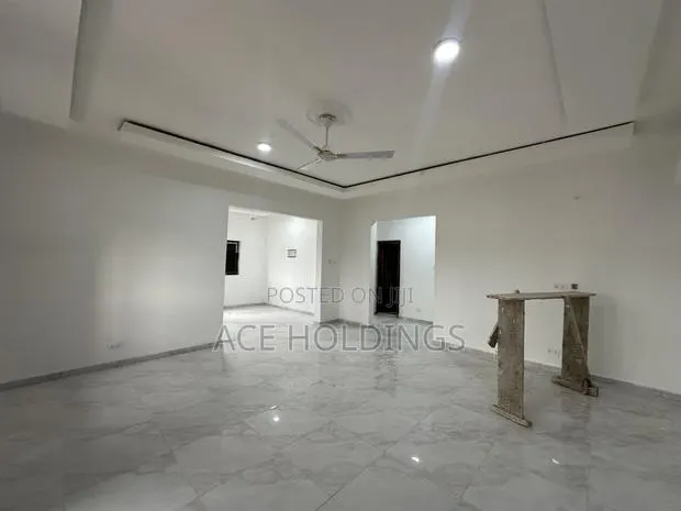 2bdrm Apartment in Lakeside for rent · Photo 1