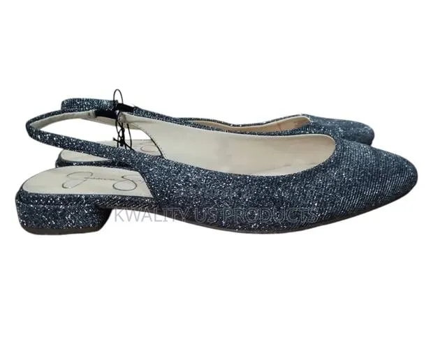 Jessica Simpson Ladies Crystal Flat Sandal · Photo 1