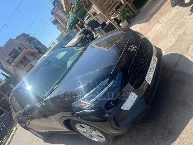 Honda HR-V 2025 Gray · Photo 1
