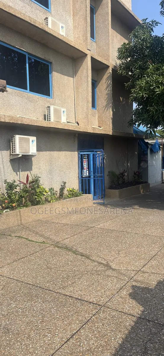 Prime Commercial Property Suitable for Hospital, Office Space Etc · Photo 1