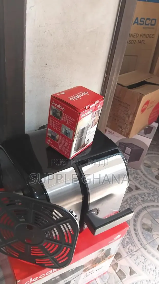 Nature Fresh Decakila 9.0L Air Fryer Plus Free Coffee Grinder · Photo 1