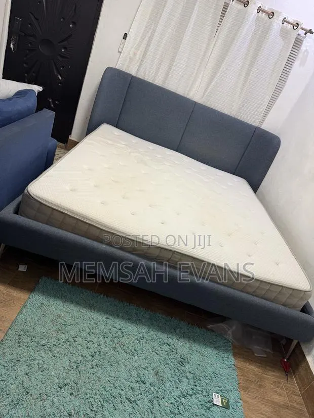 IKEA Bed Foreign Bed · Photo 1