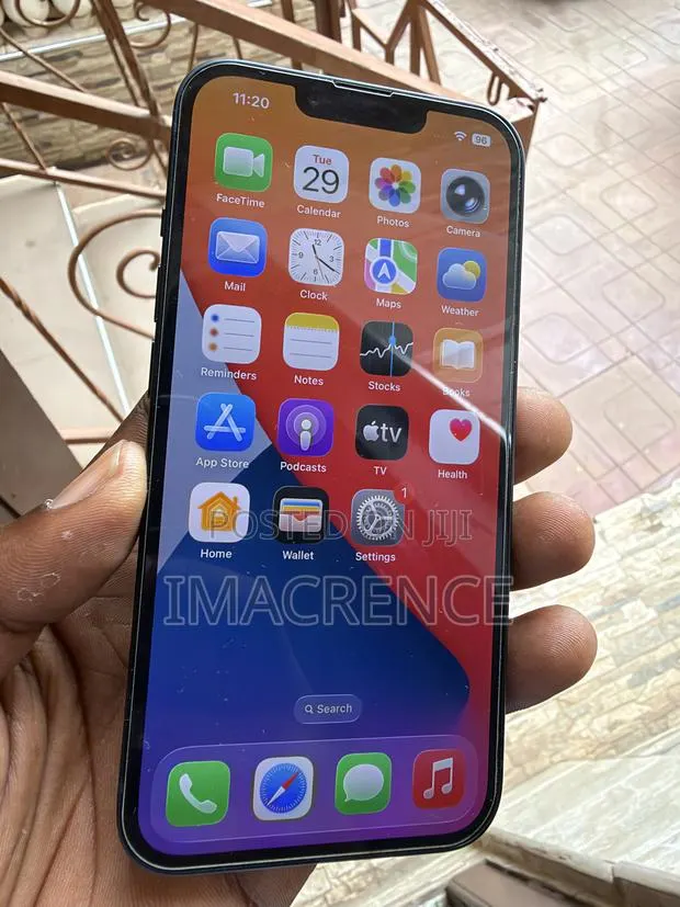 Apple iPhone 13 128 GB · Photo 1
