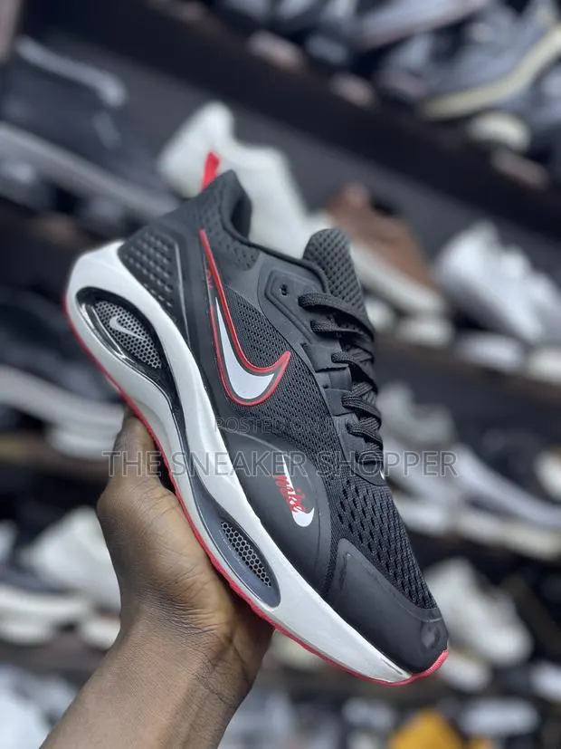 Nike Running Red And Black Sneakers · Photo 1