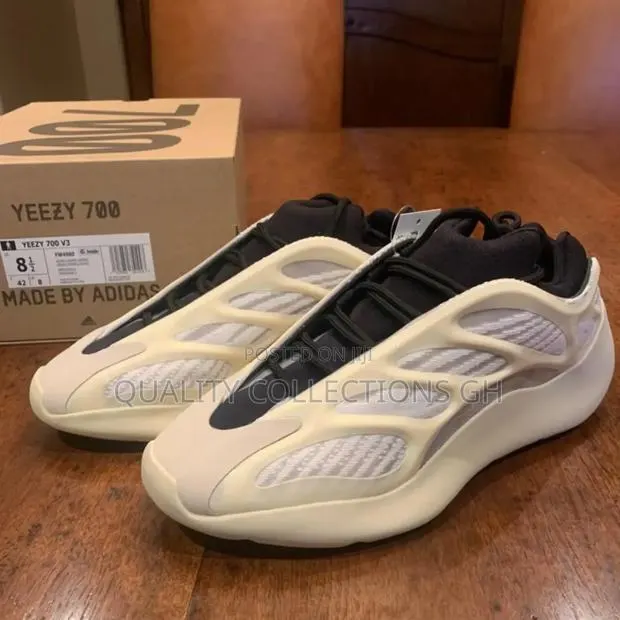 Authentic Yeezy Boost 700 · Photo 1