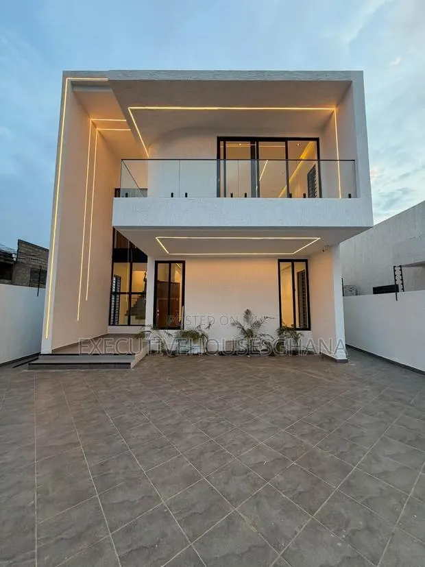 4bdrm House in Tema Metropolitan for sale · Photo 1