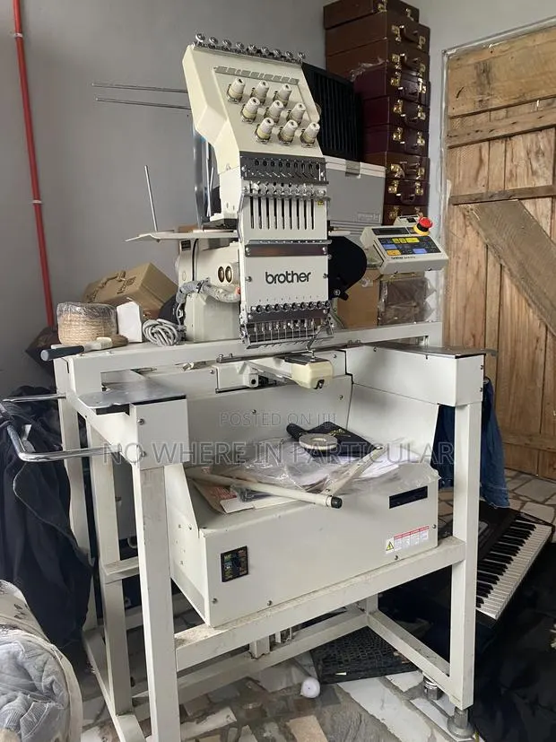 Single-Head Industrial Embroidery Machi · Photo 2