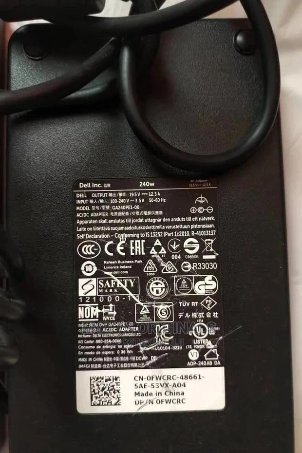 Dell Big Pin And Alienware 240wat Charger 19.5v 12.3a New · Photo 4