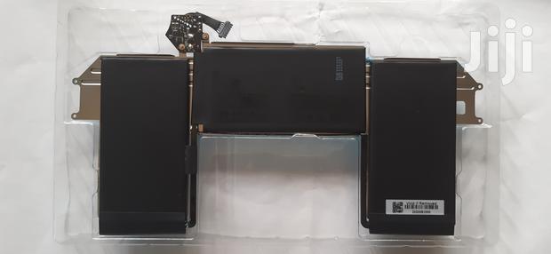 Original Apple Battery A1965 / A1932 / A2179 for 2018/2019 · Photo 1