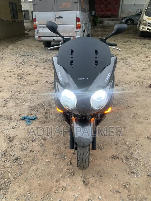 Honda Forza 2024 Silver
