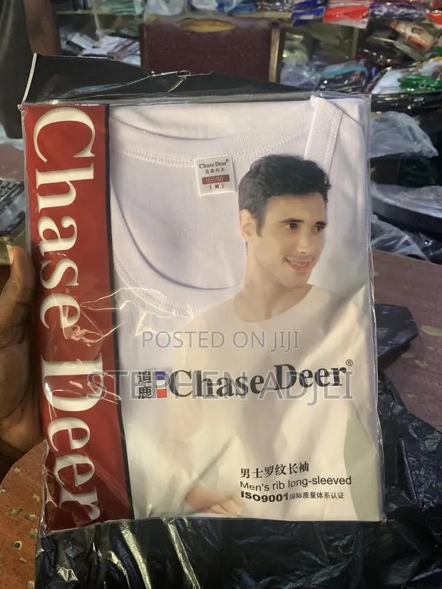 Chase Deer Long Sleeve and Armless · Photo 1