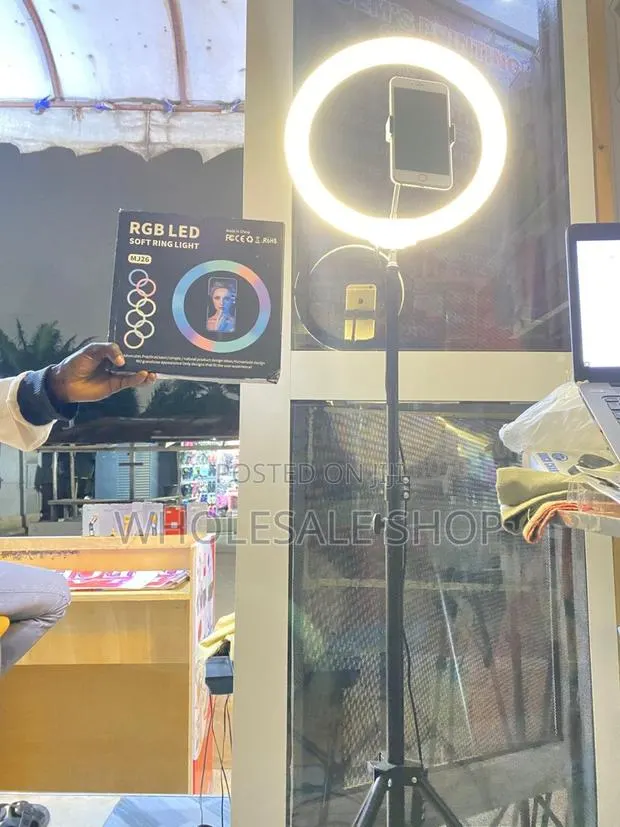 12 “Inches” RGB Led Soft Ring Light · Photo 1