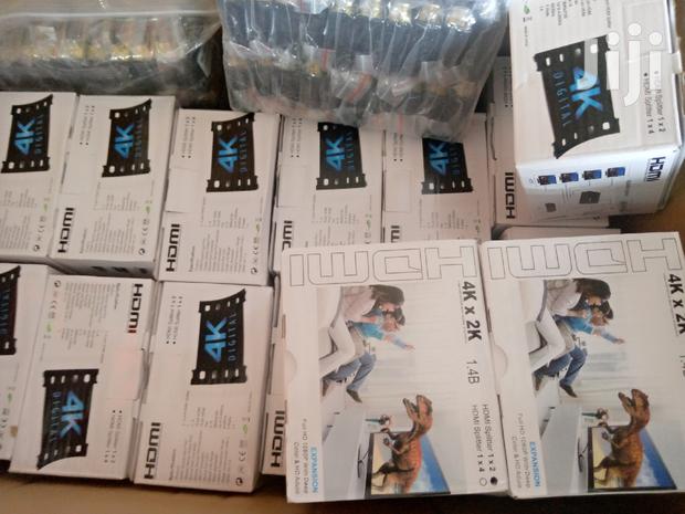 2 Ports Hdmi Splitter · Photo 1