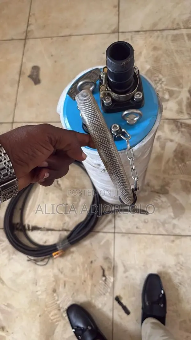 In Built Submersible Pump · Photo 1