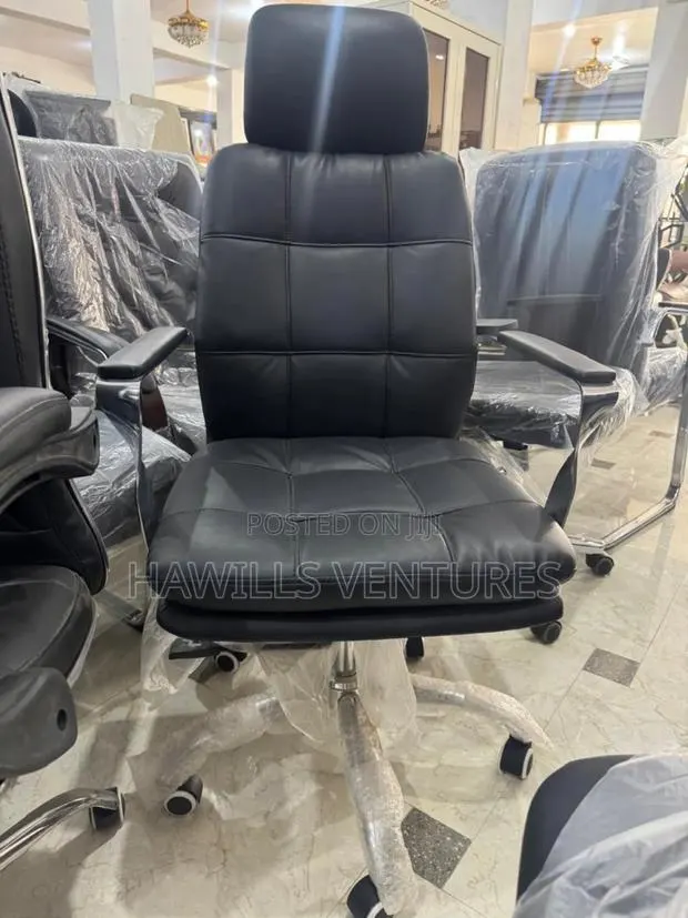 Executive Office Supplying Swivel. · Photo 1