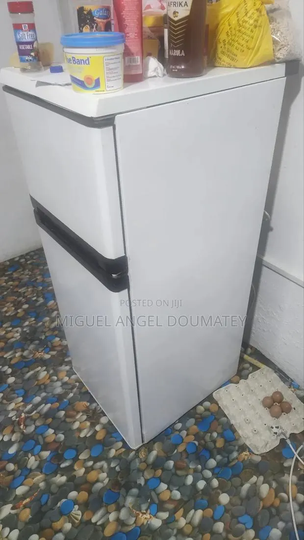 LG Fridge to Sell · Photo 1