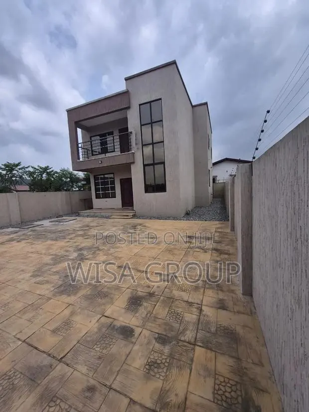 4bdrm Duplex in Wisa Group, Amasaman for rent · Photo 1