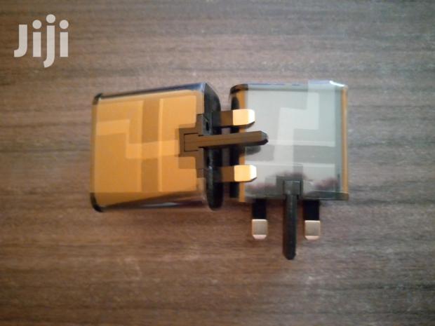 USB Charger · Photo 2