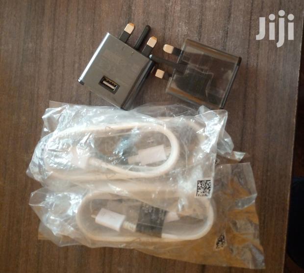 USB Charger · Photo 1