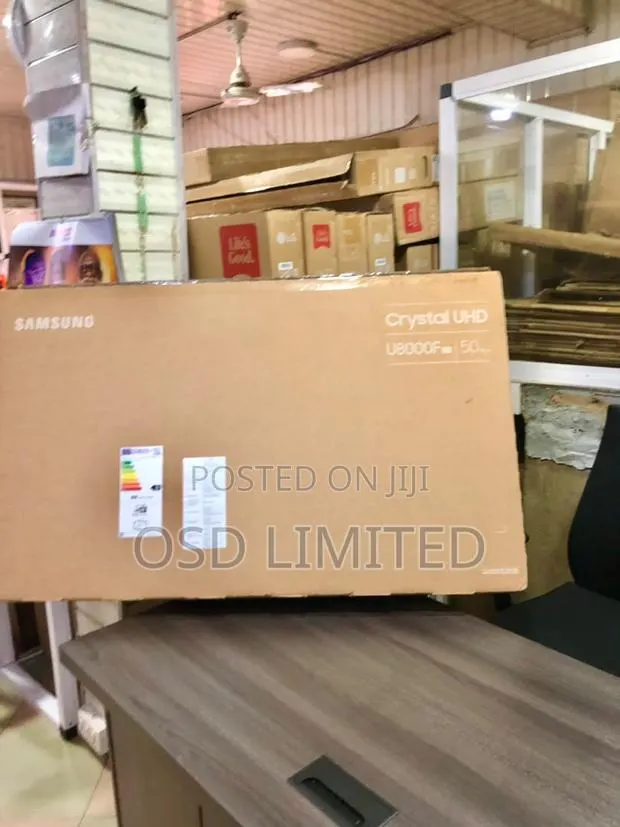 Discount Alert: 50" Samsung Crystal Uhd U8000f Smart Tv (2025) · Photo 1