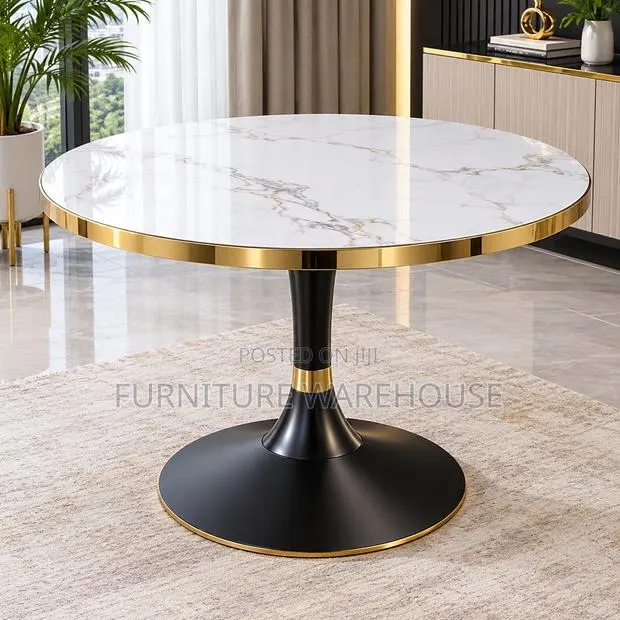 Dinning Table · Photo 1