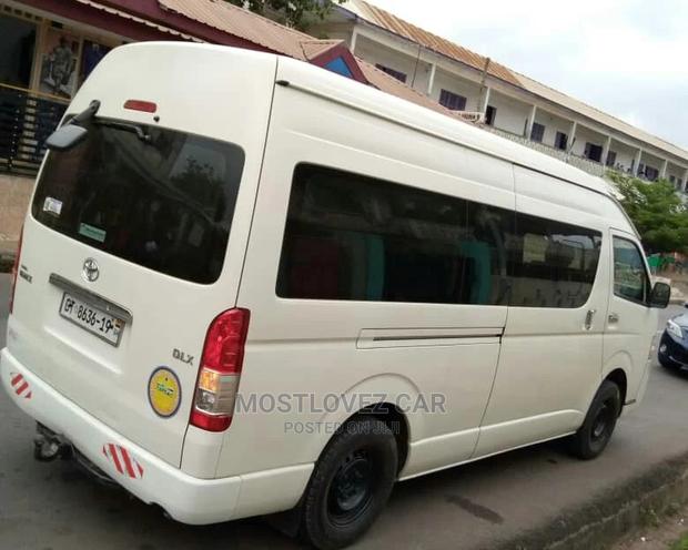 Buses for Rent, Toyota Coaster Bus for Rent in Accra · Photo 4