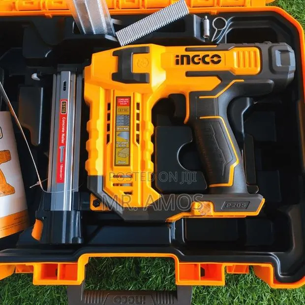 18mm Cordless Brad Nailer With 200Pcs Nails Included - Cstli3808 · Photo 1