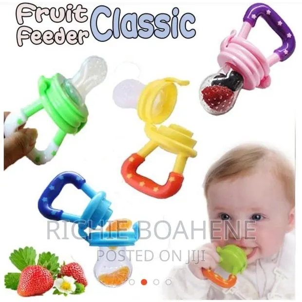 Fruit Feeder With Silicon Mouth · Photo 1