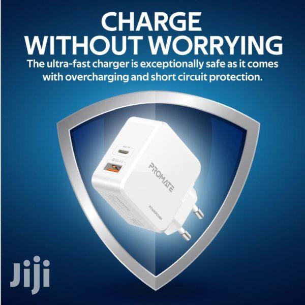 Powercube~36W Fast Charging Dual Port Charger Power Delivery · Photo 2