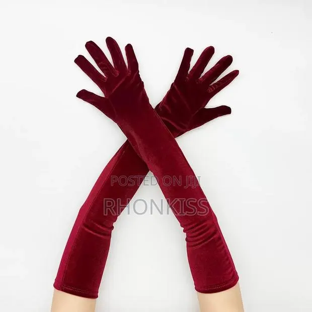 Velvet Handgloves · Photo 1