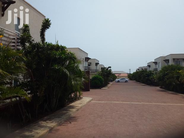 4bdrm Townhouse / Terrace in Bronko Housing, La Wireless for rent · Photo 2