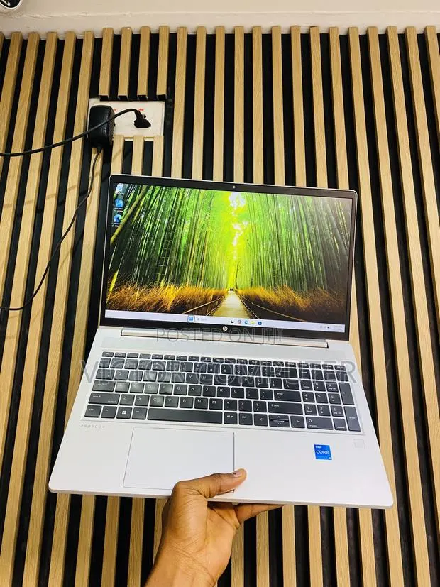 Laptop HP ProBook 450 G9 16GB Intel Core i5 SSD 512GB · Photo 1