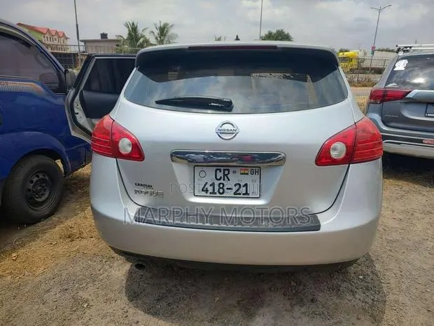 Nissan Rogue S 2012 Silver · Photo 1