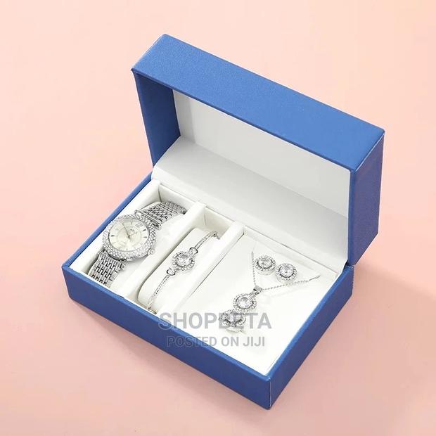 Jewelry Gift Set for Women · Photo 1