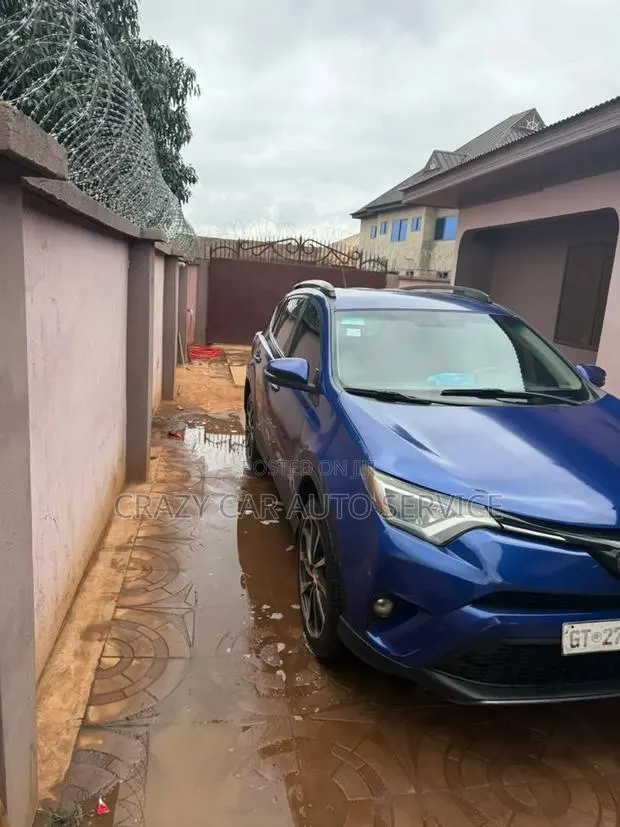 Toyota RAV4 2015 Blue · Photo 1