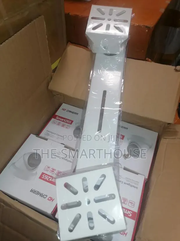 Split CCTV Camera Mounting Bracket · Photo 1