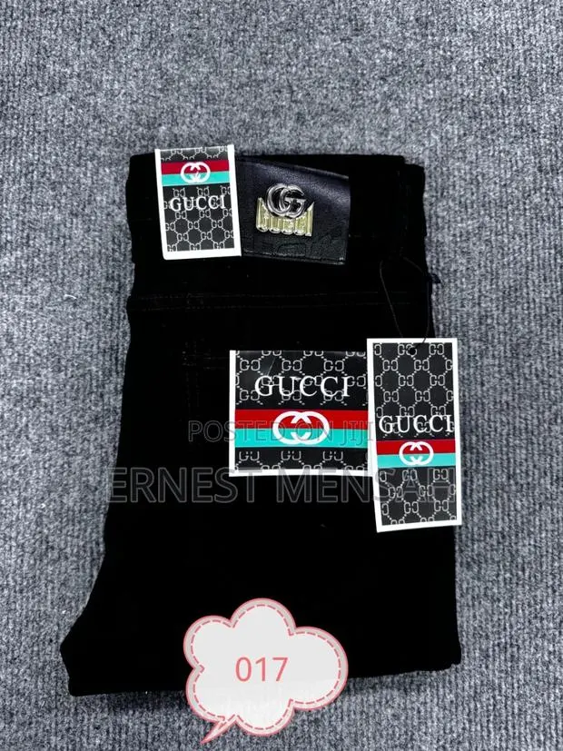 Men’S Jeans · Photo 1