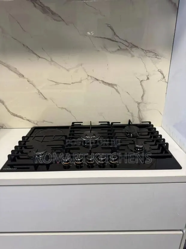 Kenwood 90cm Ceramic Glass Hybrid Cooktop. 4 Gas and 1 Electric · Photo 1