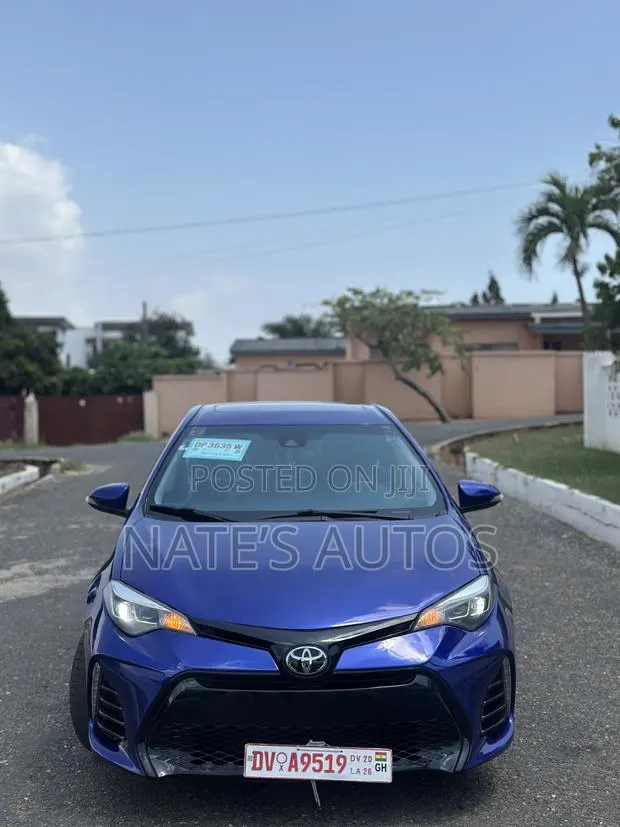 Toyota Corolla SE (1.8L 4cyl 2A) 2018 Blue · Photo 1
