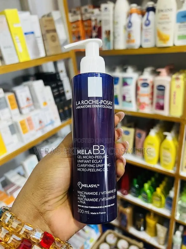 La Roche-Posay Mela B3 Gel Cleanser · Photo 1