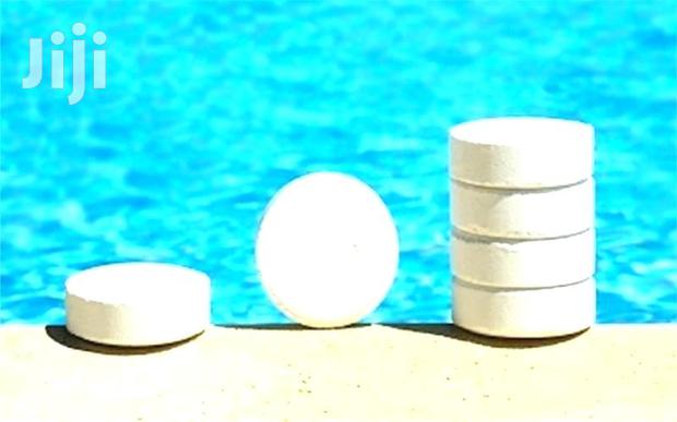 4 in 1 Uk Eu Chlorine Swimming Pool Cleaning Tablets 20g · Photo 1